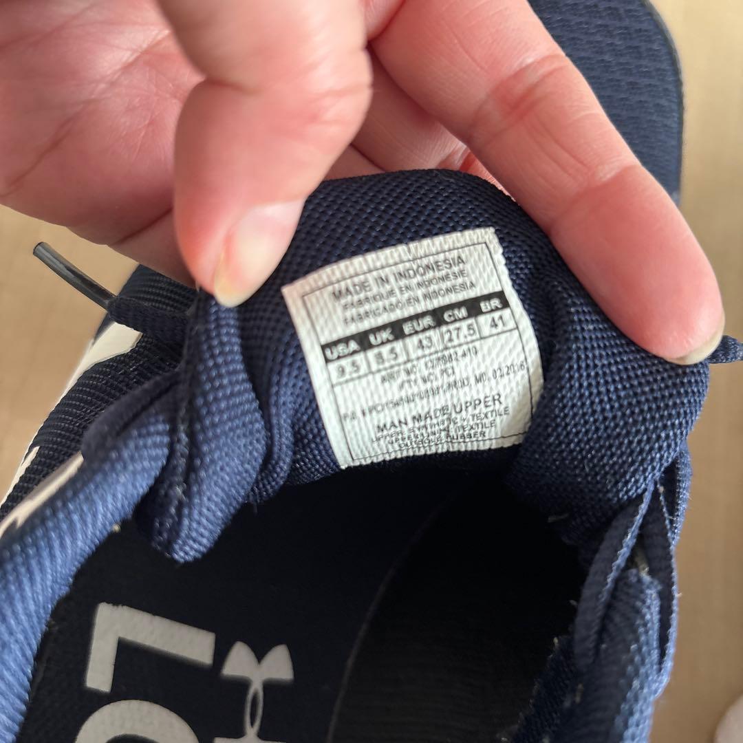 アンダーアーマー　シューズ　ランニング