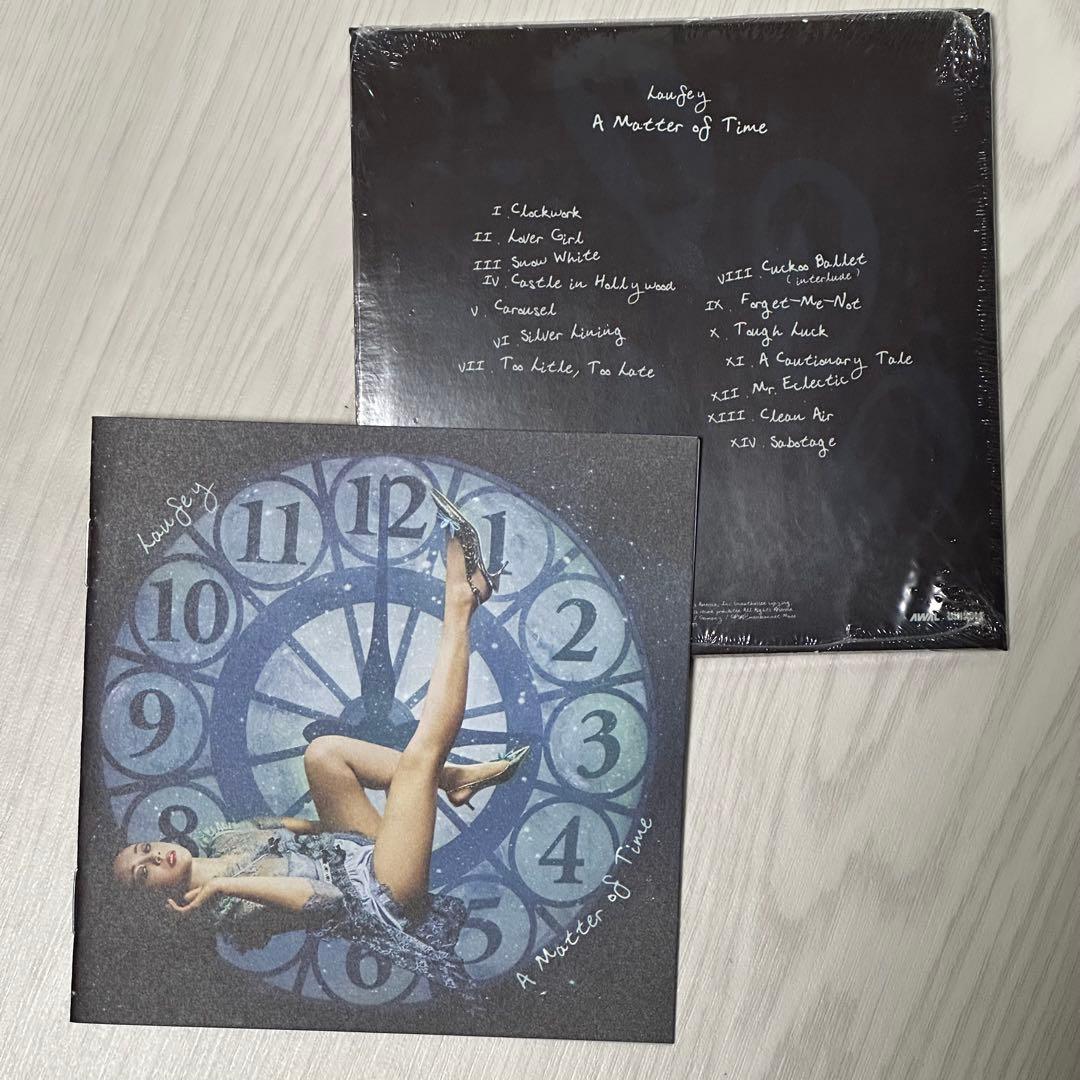 Laufey A Matter of Time 直筆サイン入りCDレコードセット