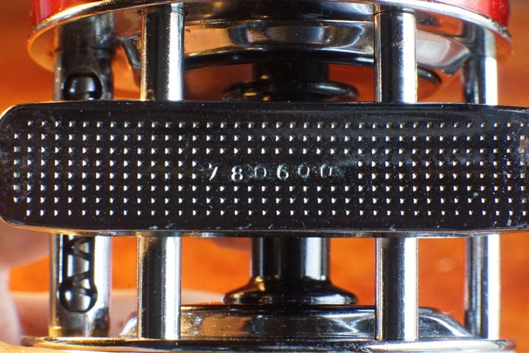 ABU アンバサダー 5500 メンテ済 フレーム修正済 チェリーレッド