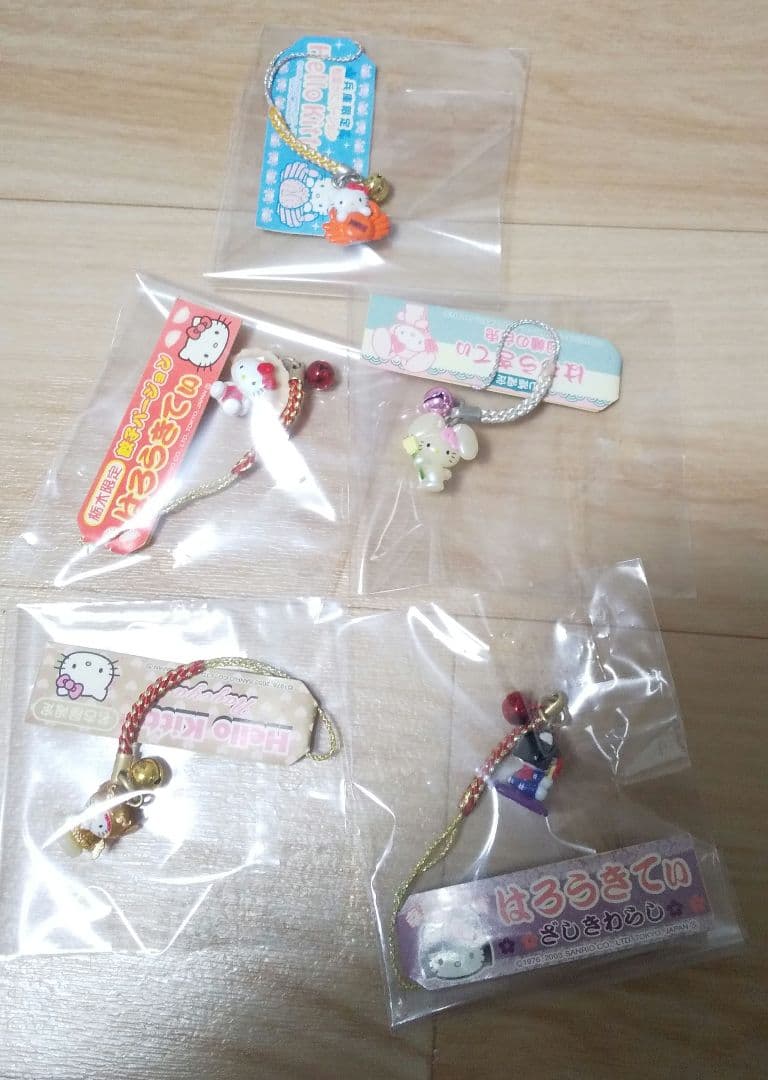 【大量】79個 レアあり ご当地 キティちゃん ストラップ 根付け まとめ売り