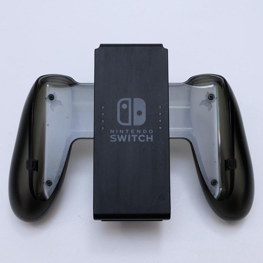 任天堂　スイッチ　NINTENDO　SWITEC　(438)