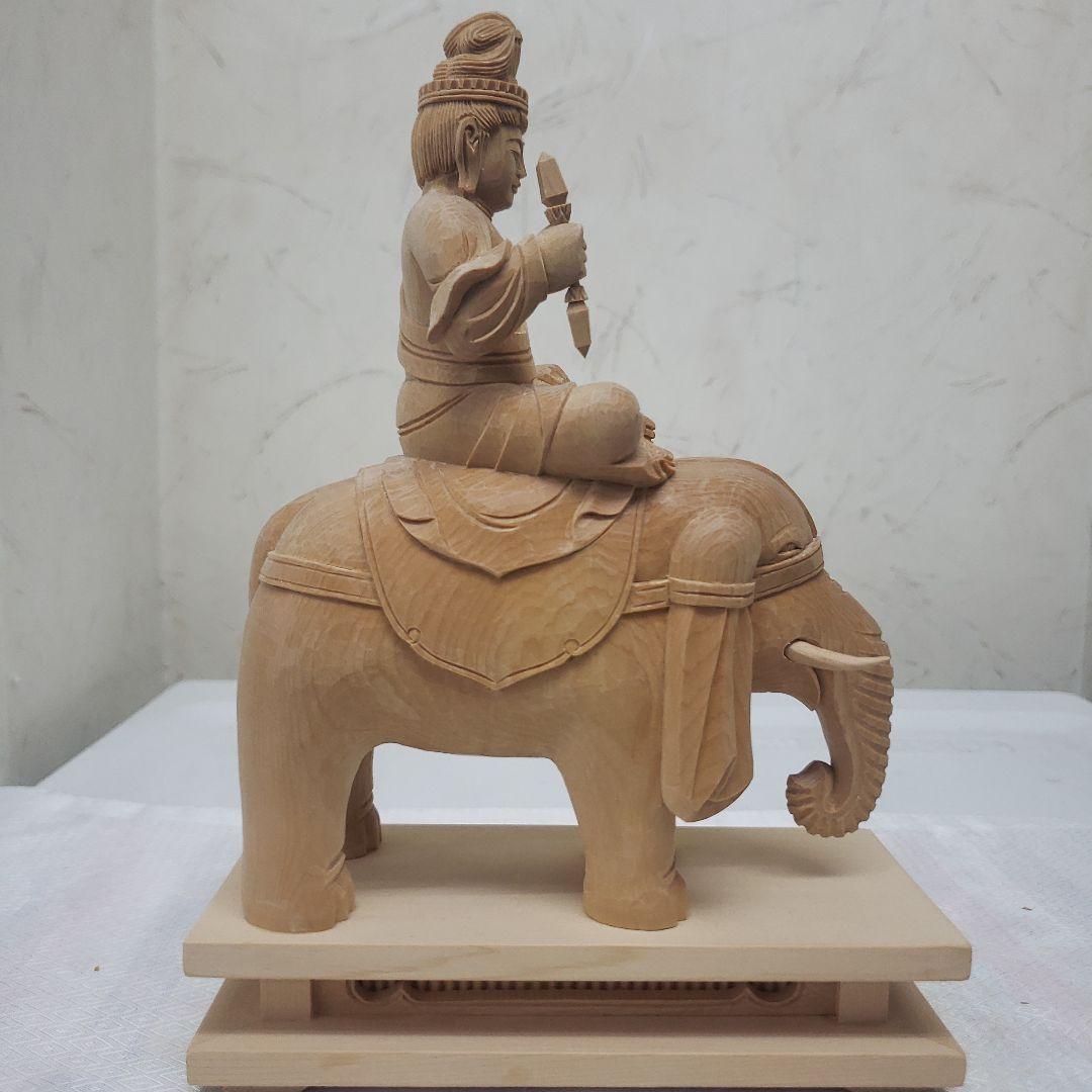 Ｂフライデー蔵出し特価ノミ跡手彫りヒバ材 帝釈天像2.2寸 総高さ約22.5cm