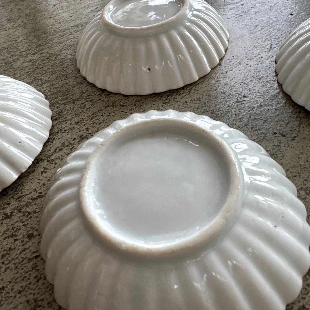 古伊万里　白磁　江戸後期　菊　豆皿