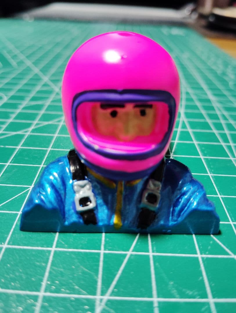 タミヤ 1/10JUNWATANABEバギーカー 青・紫・黒の水玉模様