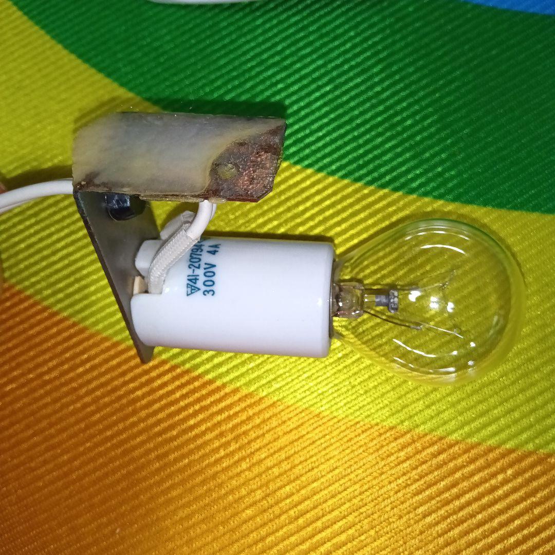 ルームランプ　照明器具 白い犬 ガラス製 ジャンク品　岩田工芸ガラス