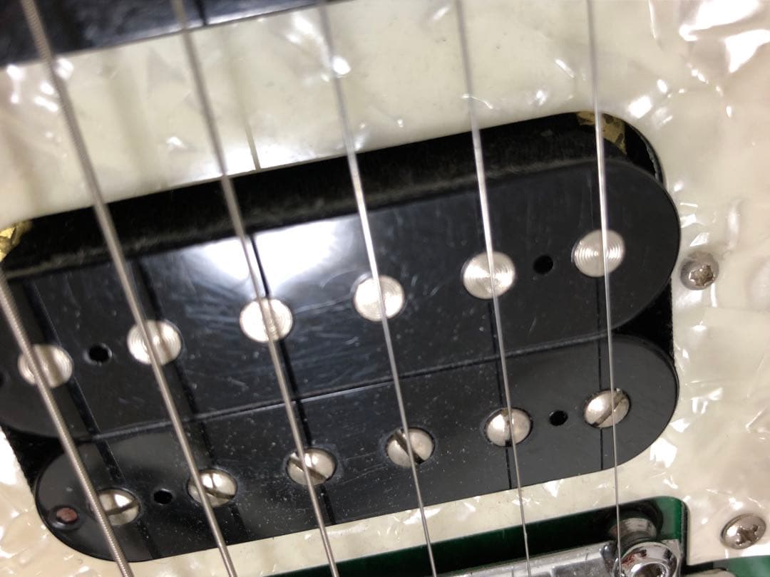 セルバ　SELVA エレキギター　軽量　超低弦高