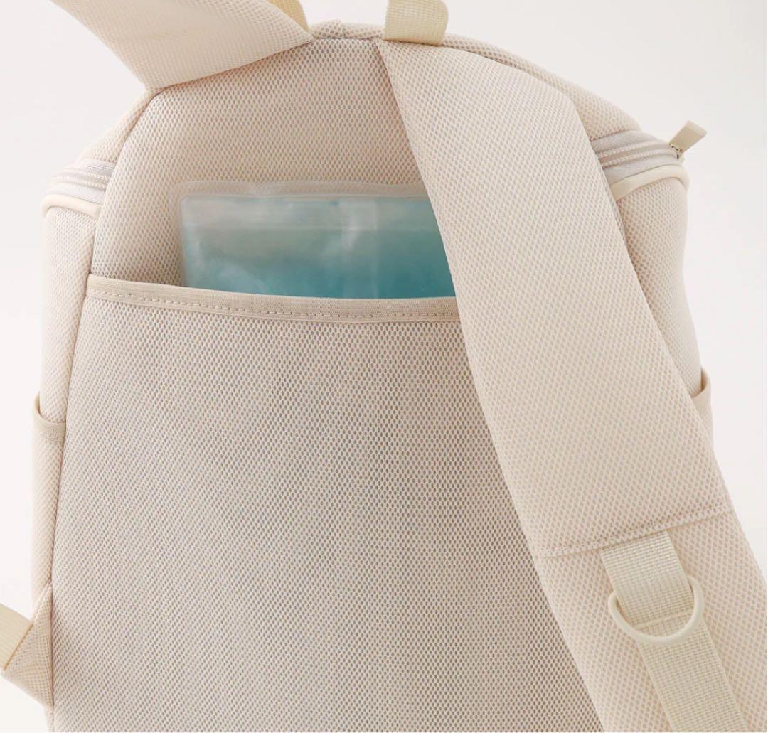 ホワイト メッシュ リュック型キャリーバッグmonchéri Mサイズ
