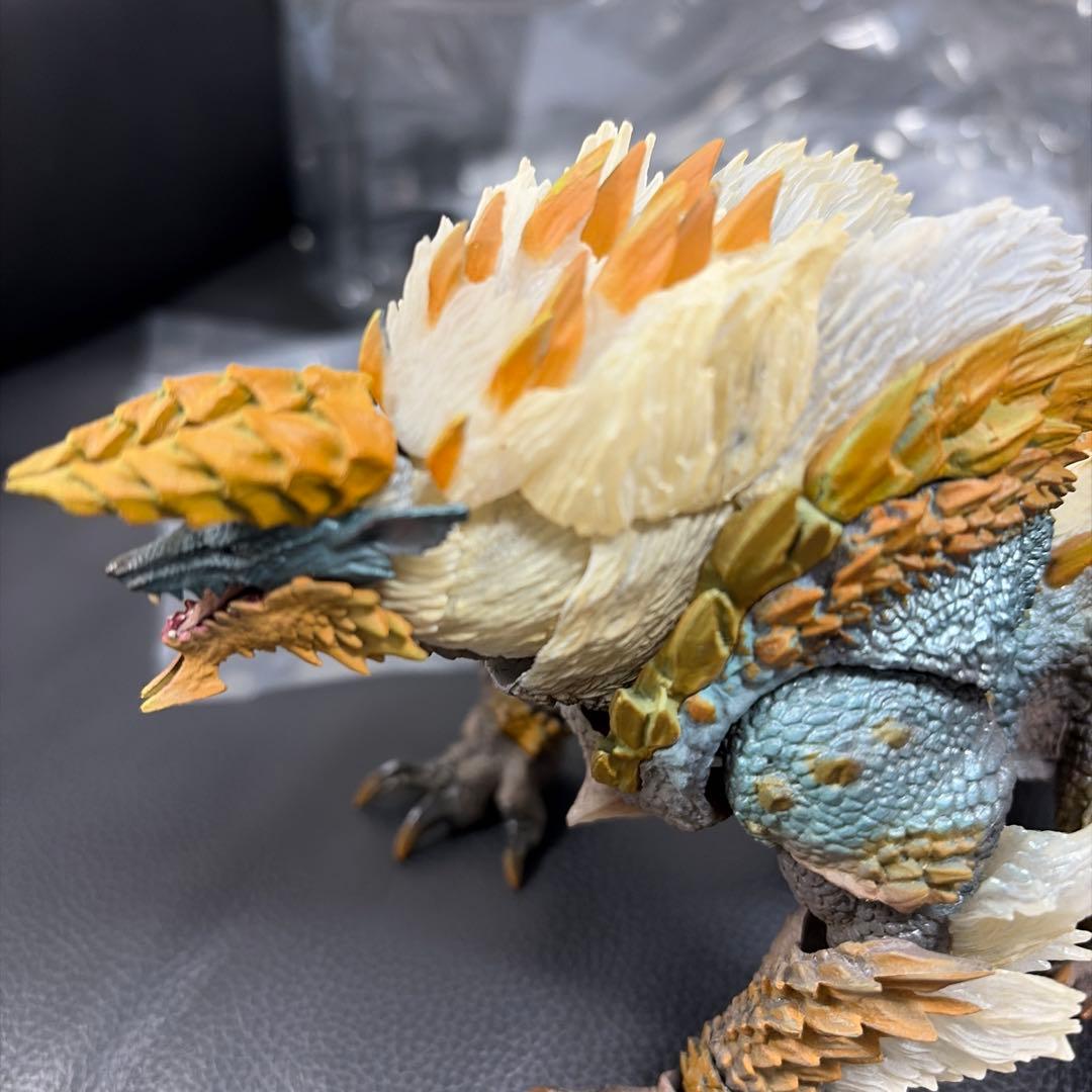 ジンオウガ フィギュア モンスターアーツ S.H.MonsterArts SH