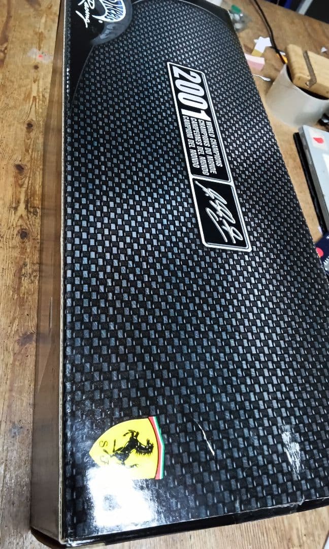 フェラーリ F1 モデルカー 1/18 2001年 シューマッハ　個体ナンバ 有