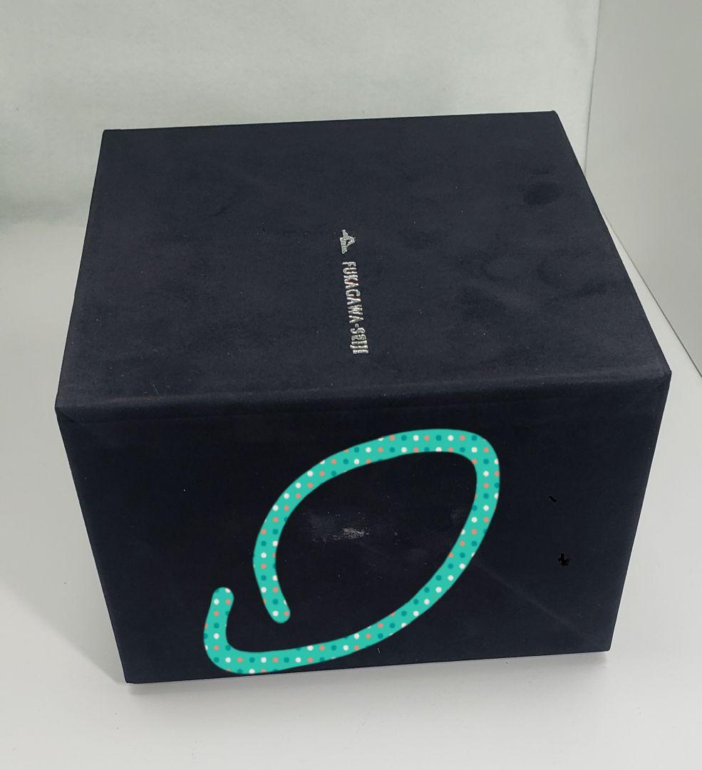 深川製磁 金彩薔薇彫刻方型蓋物 【飛翔】 箱入美品 創業100周年記念品 陶箱