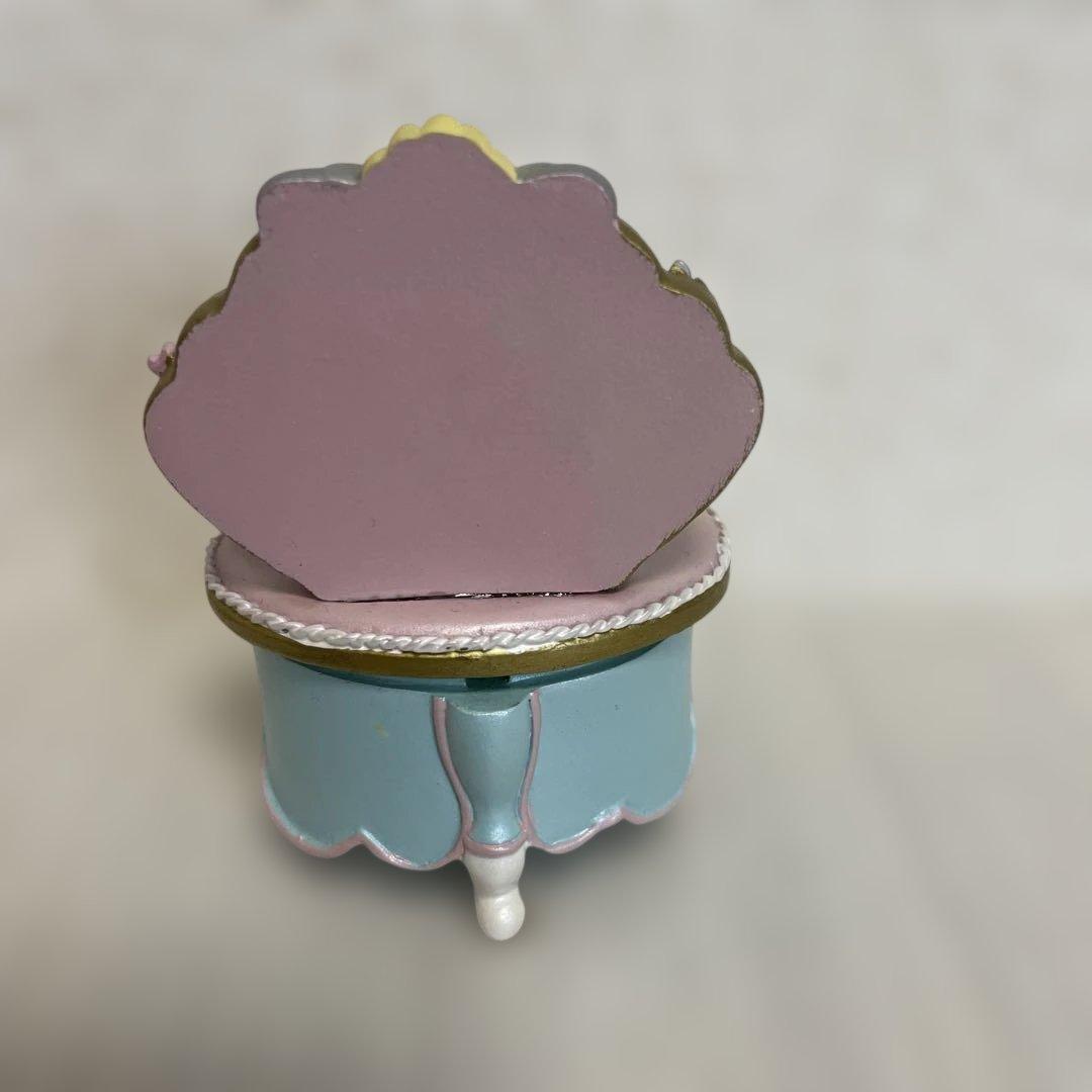 リトルマーメイドフィギュア　置物　小物入れ