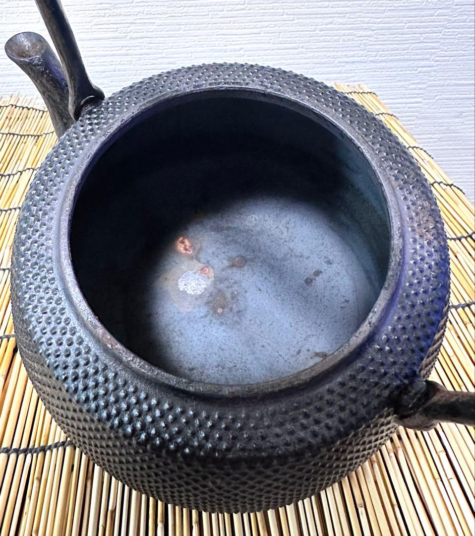 未使用品、長期保管品、栞付　南部岩鋳造　１５型九重アラレ　南部鉄瓶　南部鉄器