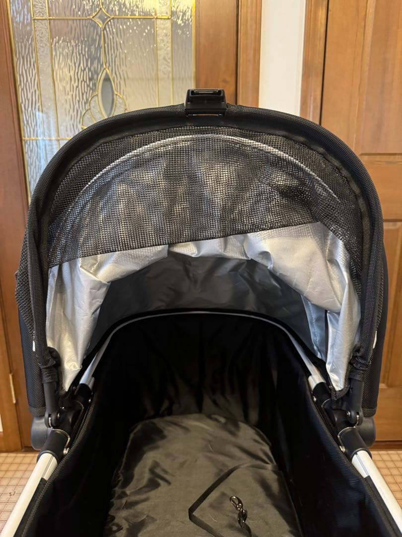 Petique ペットカート ブラック/ホワイト