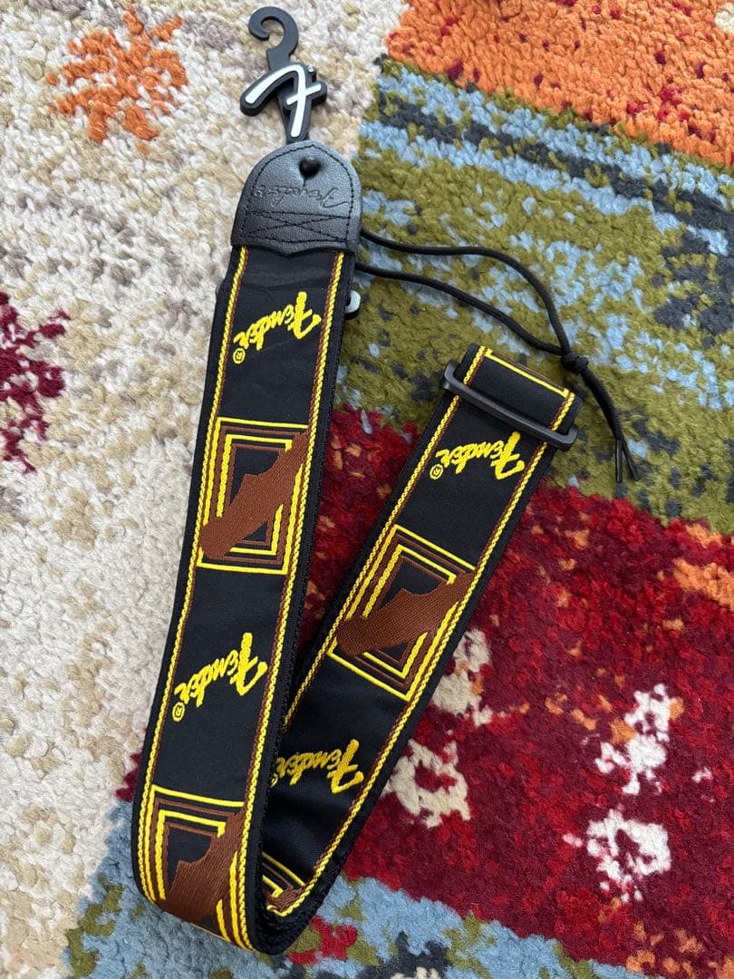 美品　　Squier by Fender スクワイヤー エレキギター