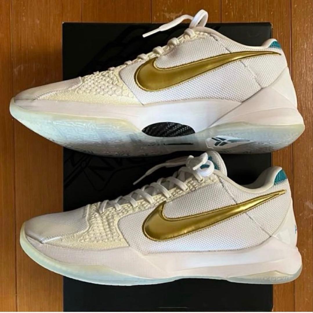 (値下げ可)KOBE 5 PROTORO UNDEFEATED 29cm