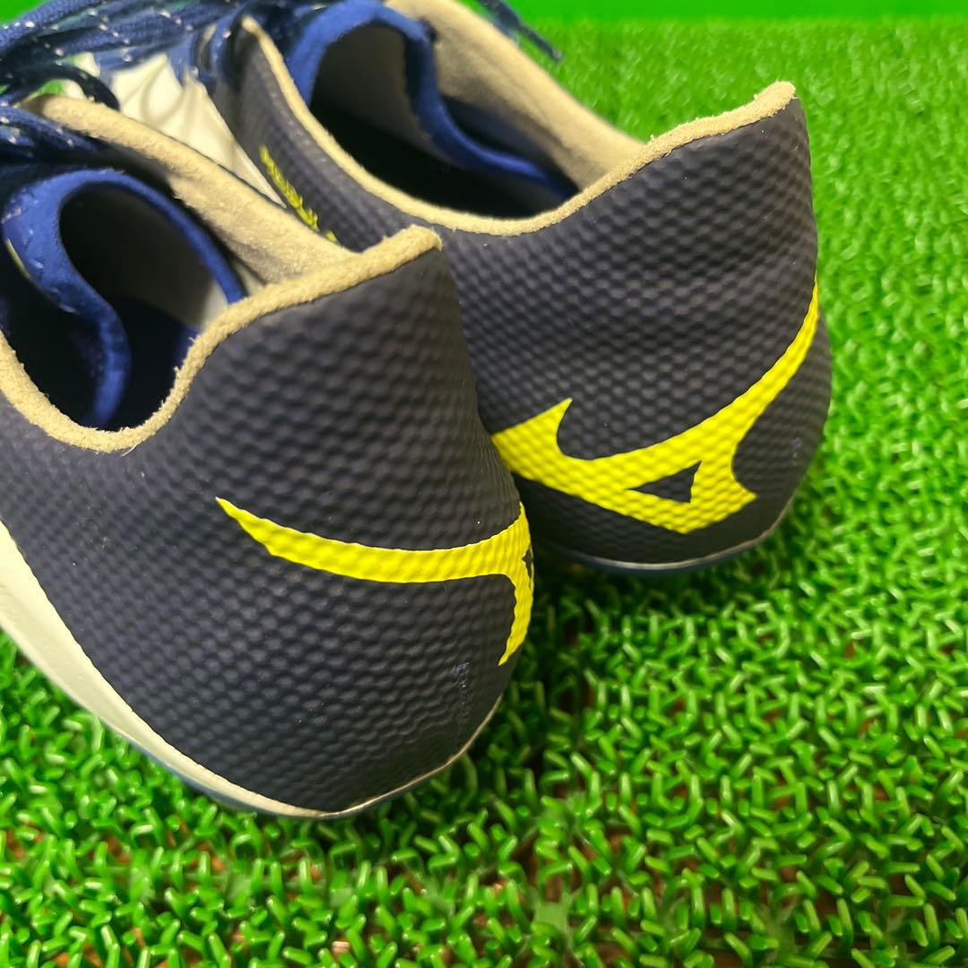 ミズノ サッカースパイク レビュラ2 V1(ホワイト×ブルー)