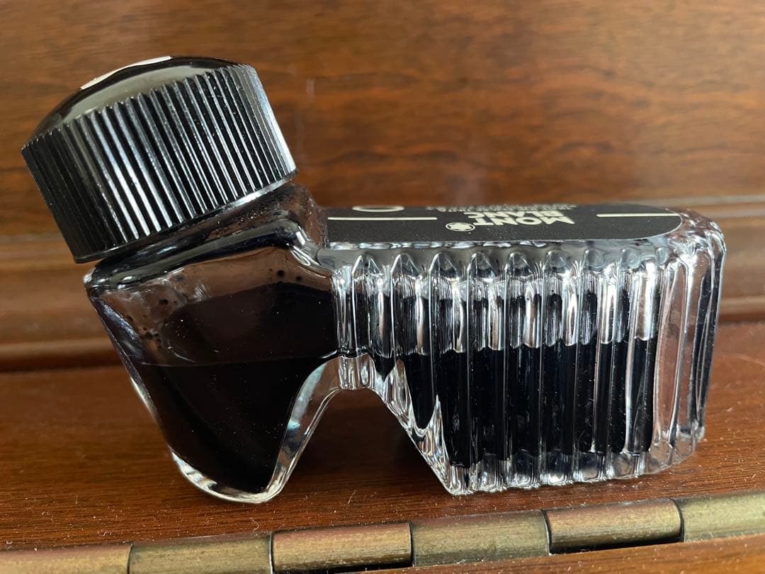 正*様 ◾️モンブラン万年筆◾️マイスターシュテュック クラシック144◾️コン