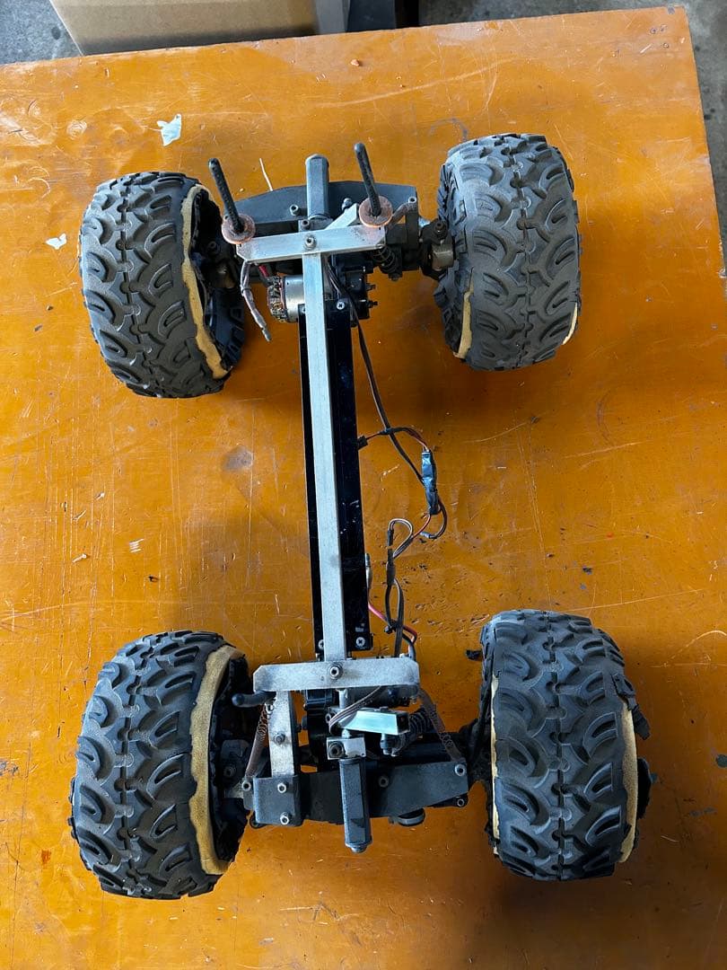 タミヤクラットバスター改　スティックシャーシ ハブリダクション4WS