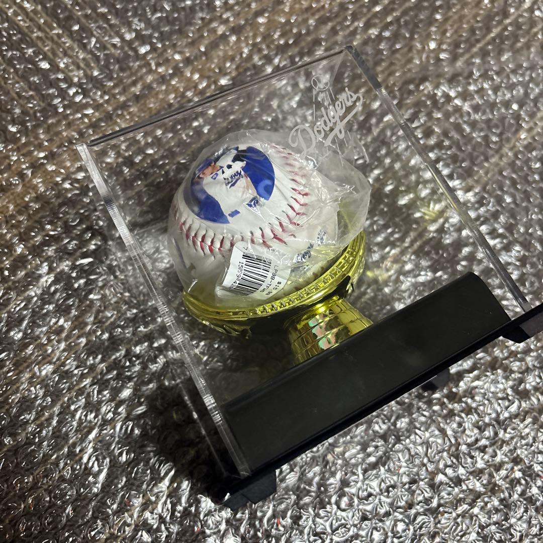 ドジャース　野球ボールケース　記念ボール付き