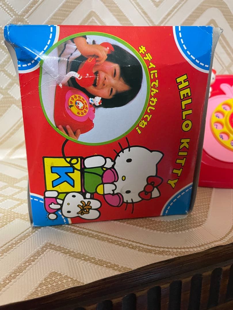 昭和レトロ　東邦化工　サンリオ　ハローキティ　キティちゃん　電話　当時物　希少