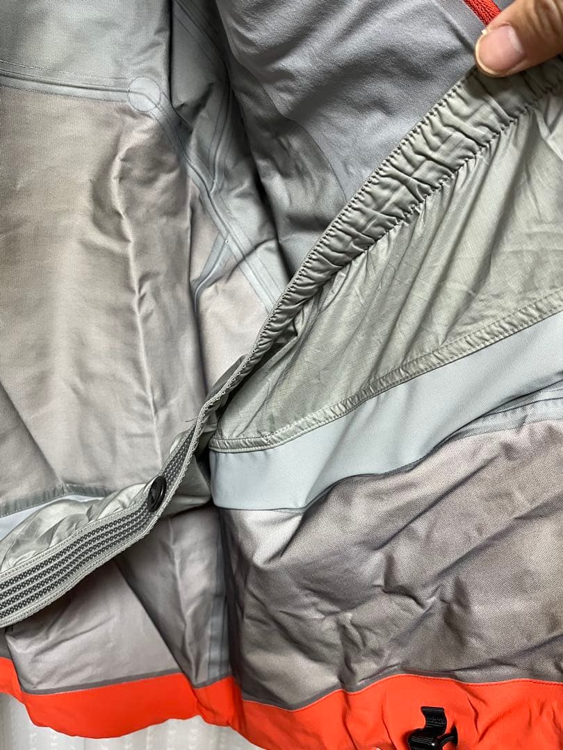 アークテリクス。ゴアテックス　センチネルLT ジャケット