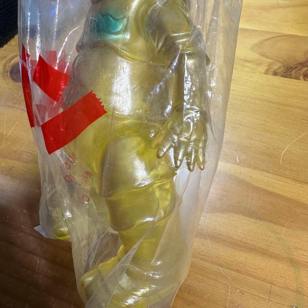 M1号 カネゴン クリアイエロー ソフビ 6038