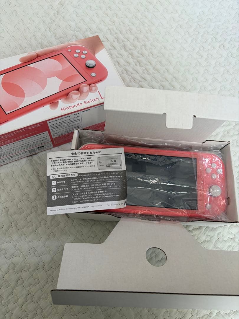 Switch lite コーラル　SDカード付き