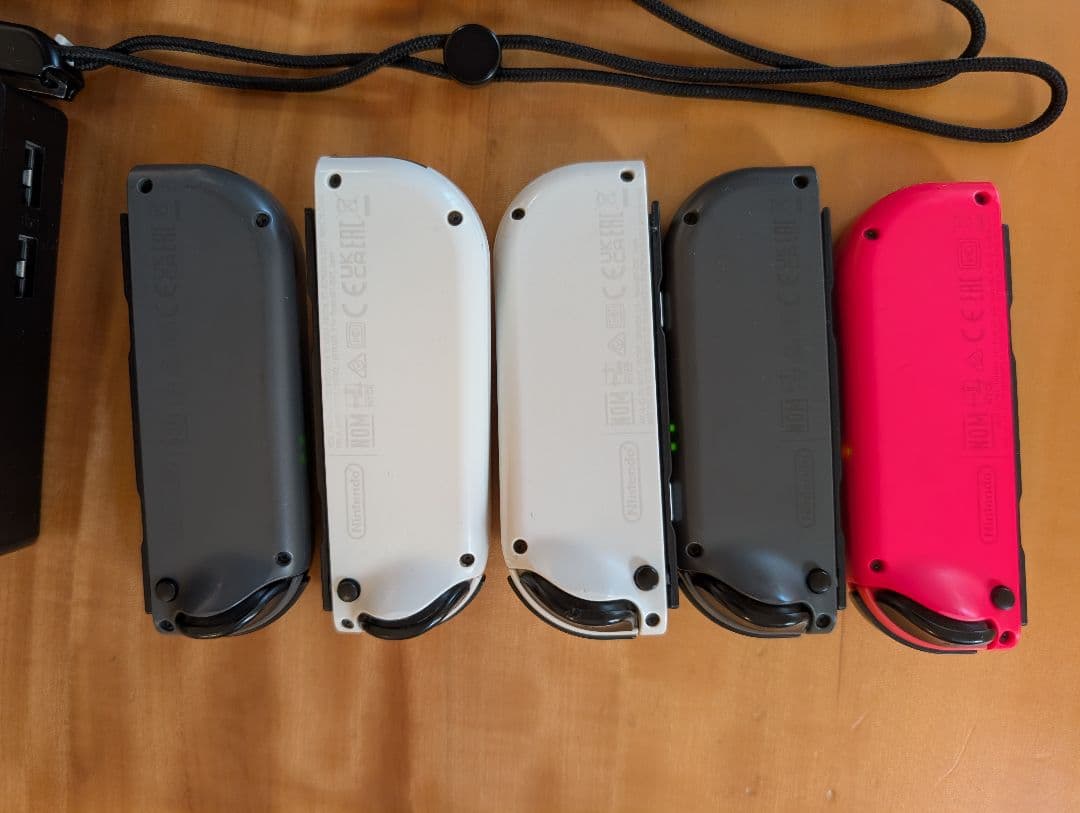 Nintendo Switch 本体 スイッチ　ジョイコン5個　写真のもののみ