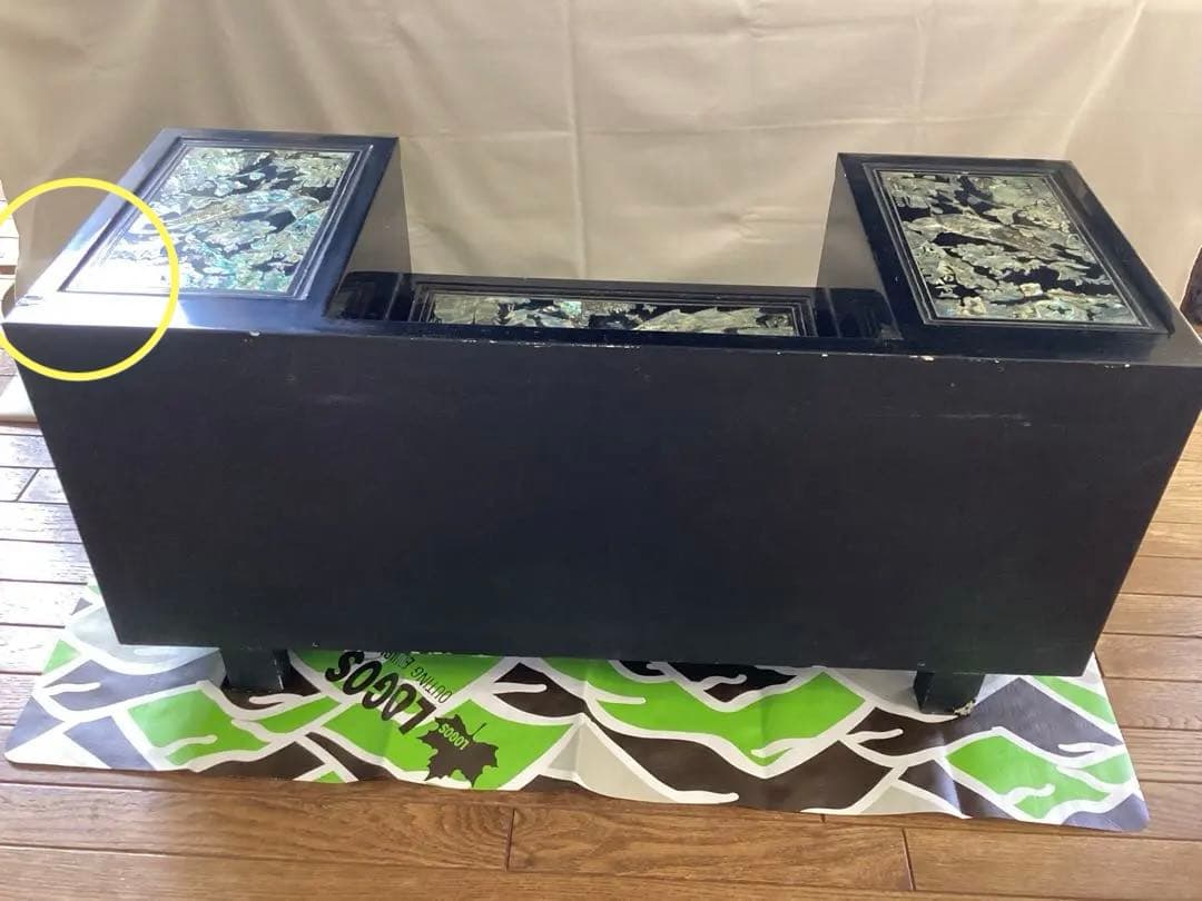 韓国伝統工芸　螺鈿細工漆塗り　青貝象嵌細工の黒木製収納家具　ヴィンテージ　希少品