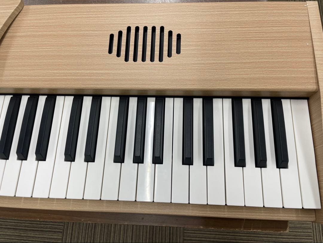 スタンド付き　電子ピアノ88鍵盤　給電タイプ　木目調ボディ　オークベージュ