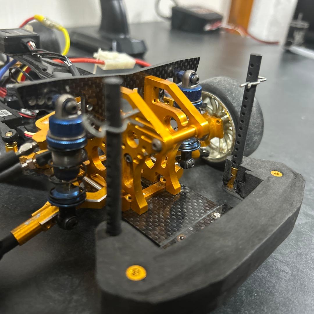 ラジドリ　TA-05 VDF　ゴールド　魔改造シャーシ　2駆　ＲＷＤ化
