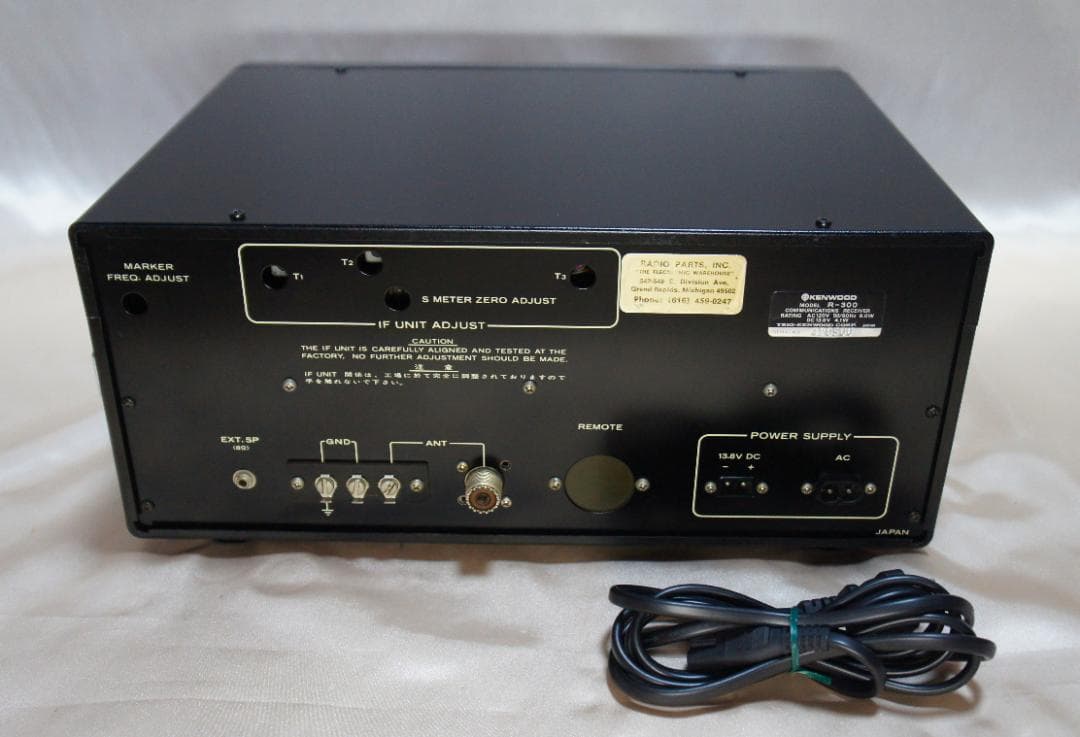 ☆とても綺麗☆動作品☆TRIOトリオ☆R-300☆受信機☆BCLラジオ☆