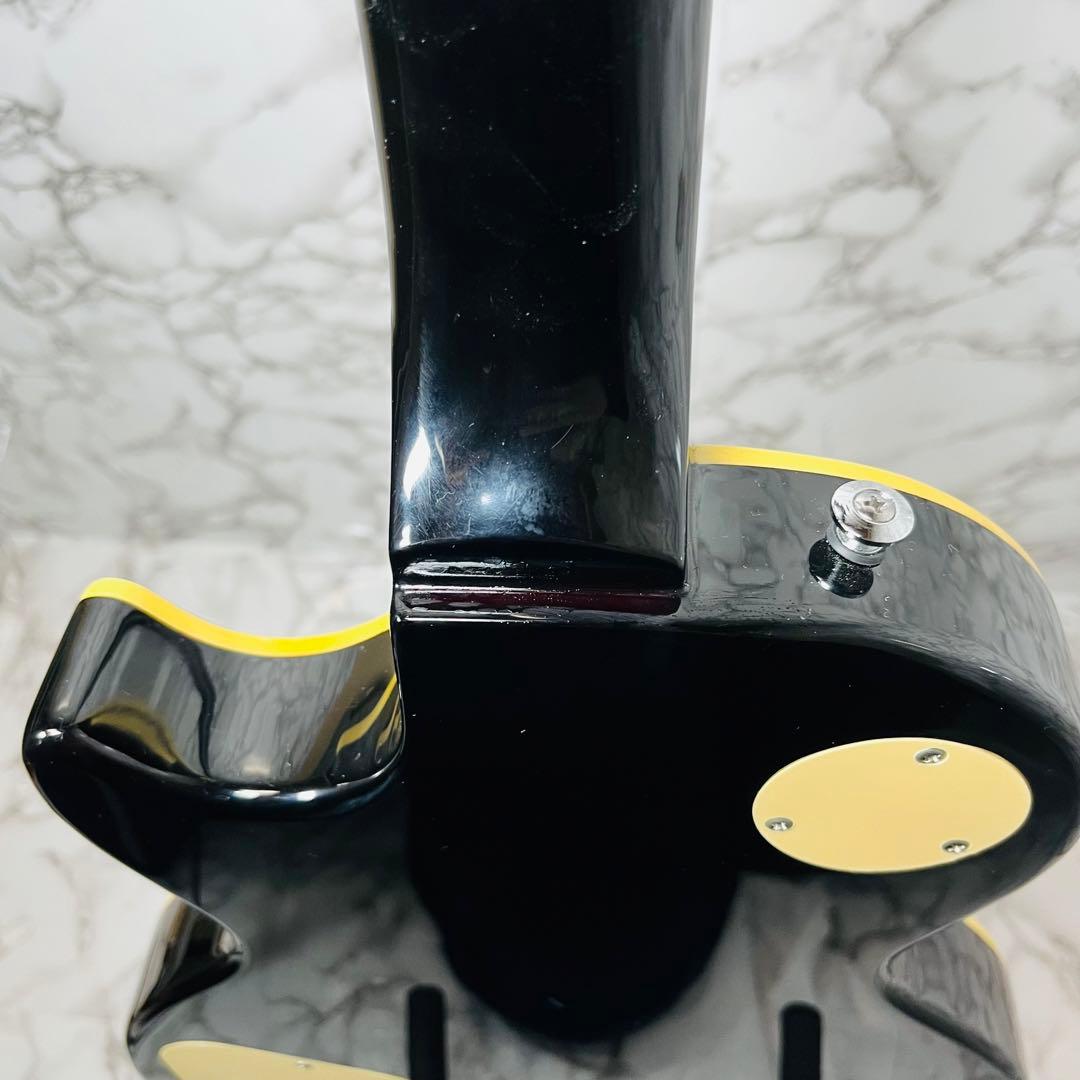 良品　Playtech レスポールタイプ　エレキギター フレイム メイプル