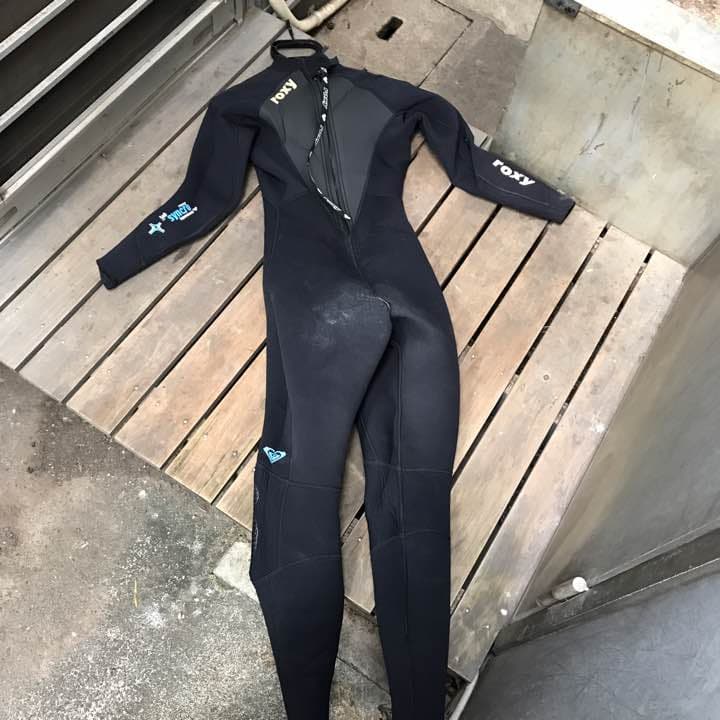 ロキシー✩ウエットスーツ  8/36 黒