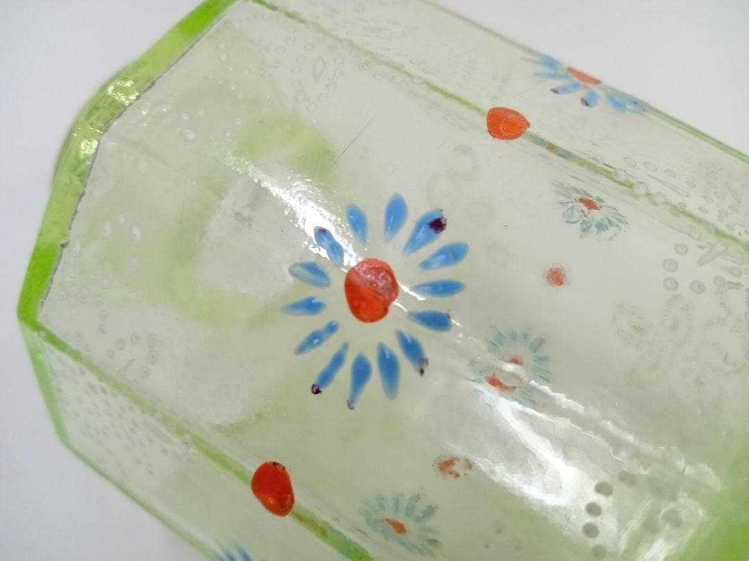 ★P0101★アンティーク　ウランガラス　エナメル花絵 　蓋付き瓶