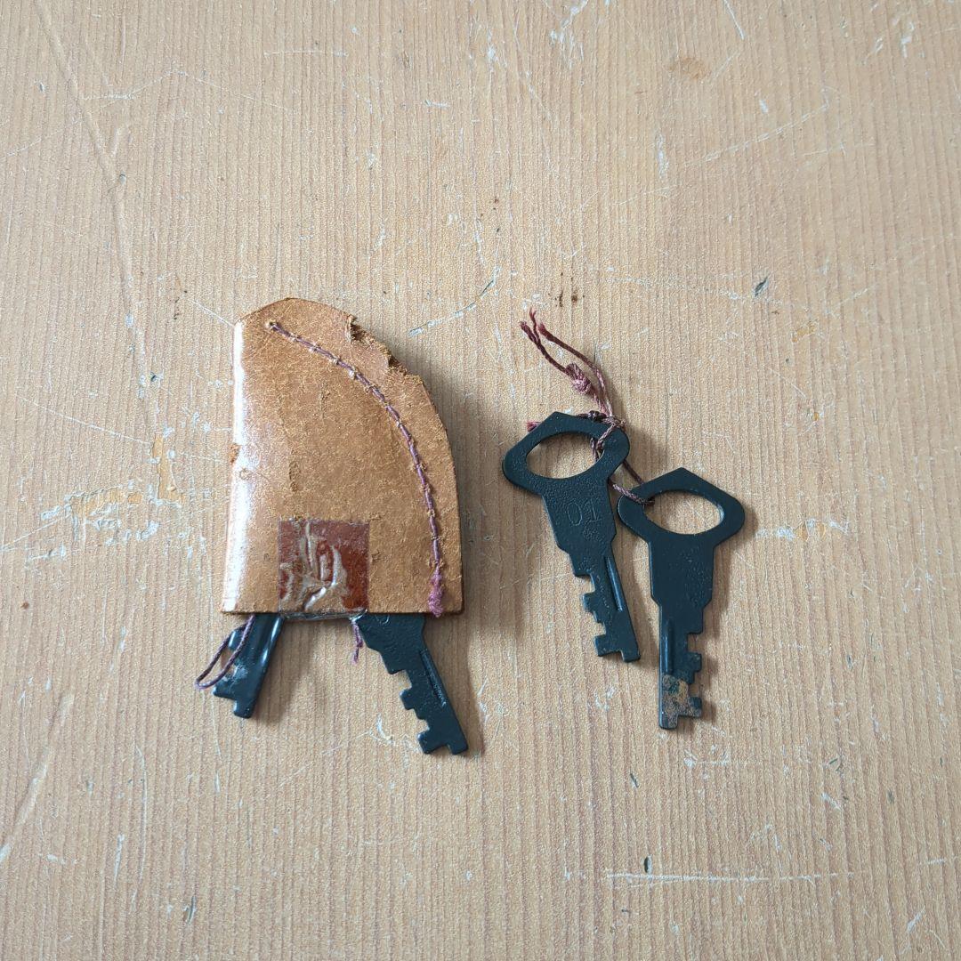 アンティーク　レザースーツケース　トランク　レトロ雑貨