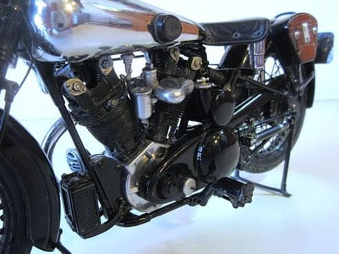 特価 MINICHAMPS 1/12 ブラフ シューペリア SS100 ロレンス