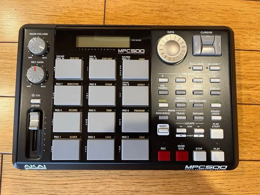 『最終値下げ』【美品中古】AKAI MPC500