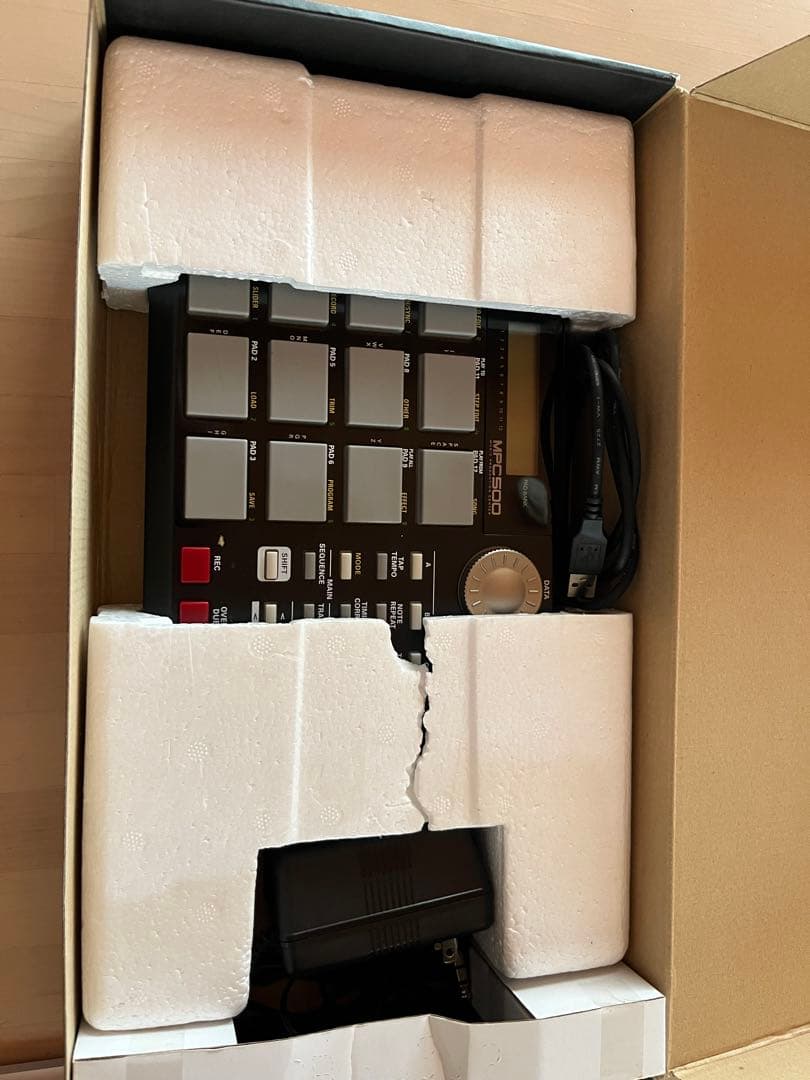 『最終値下げ』【美品中古】AKAI MPC500