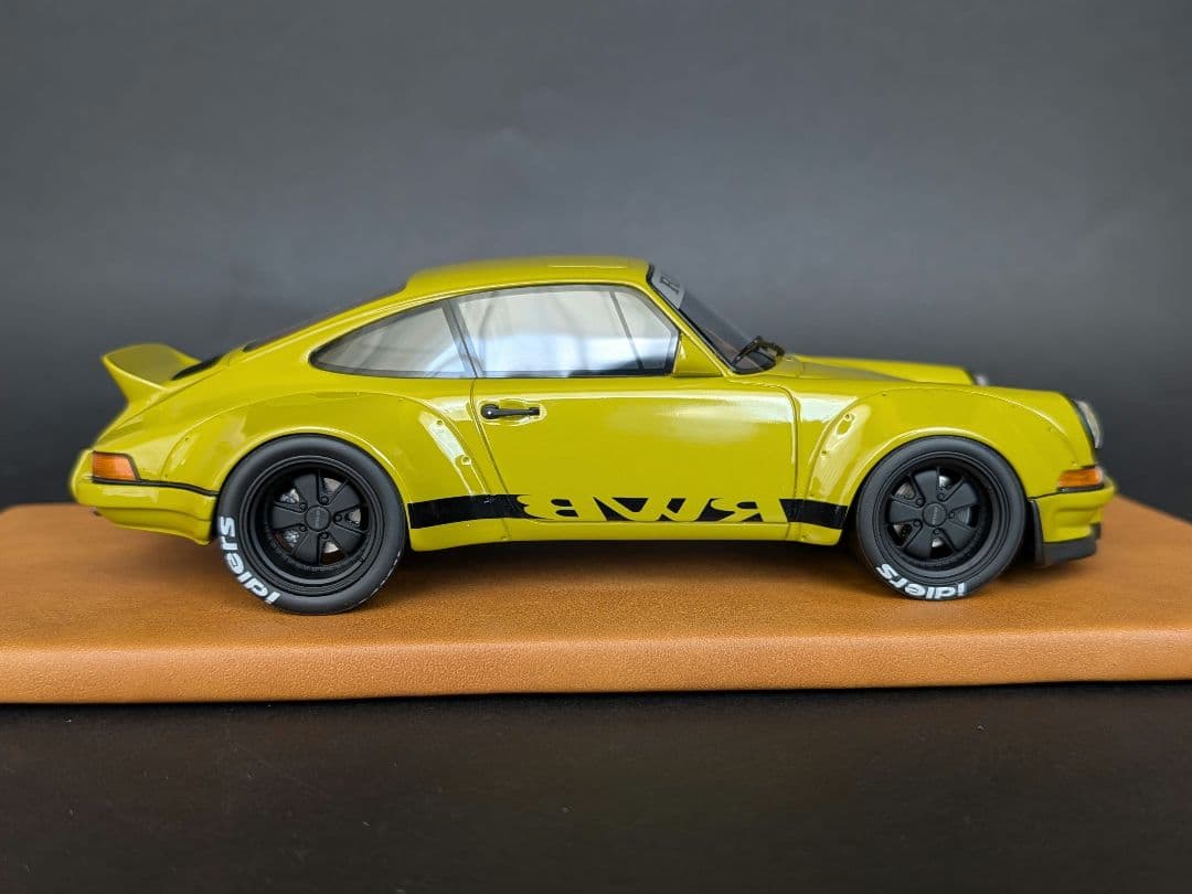 GTスピリット 1/18 PORSCHE 911 RWB カーキグリーン