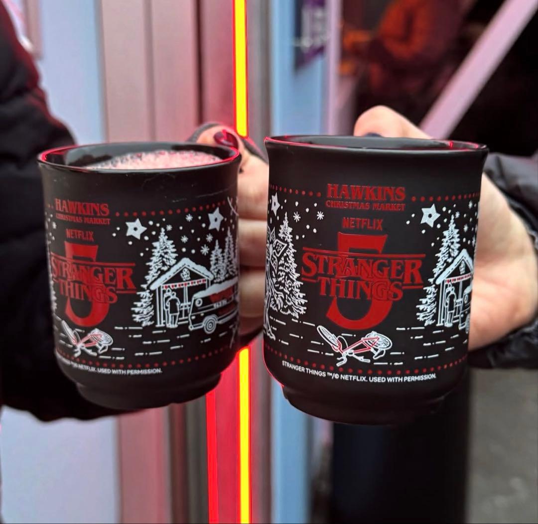 【希少】ストレンジャーシングス ドイツ クリスマスマーケット マグカップ