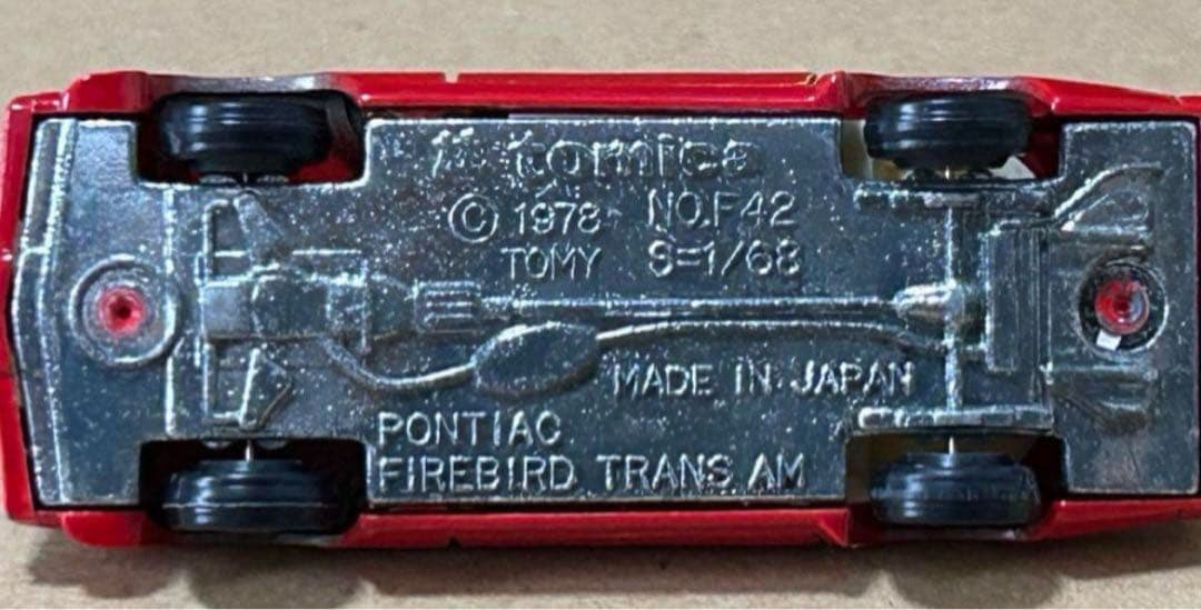 トミカ ポンティアック ファイアーバード トランザム 赤