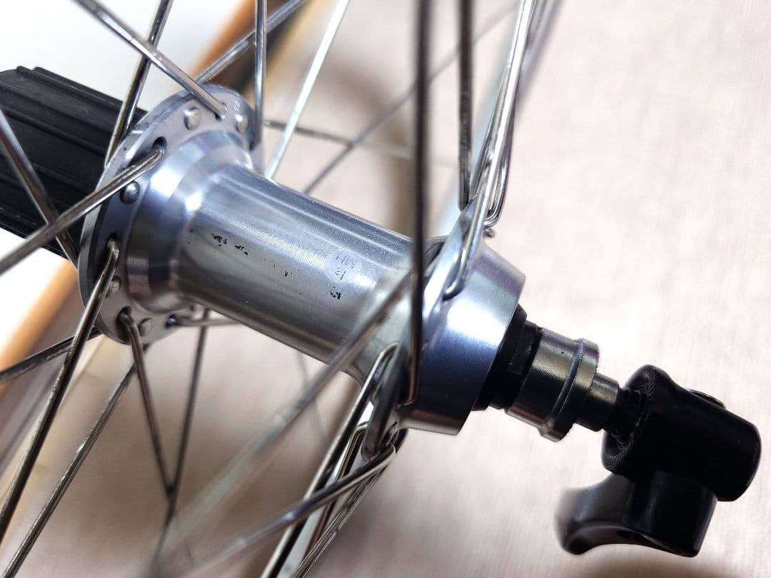 アラヤAR-713シマノ105(HB-5800)パナレーサー700×25c