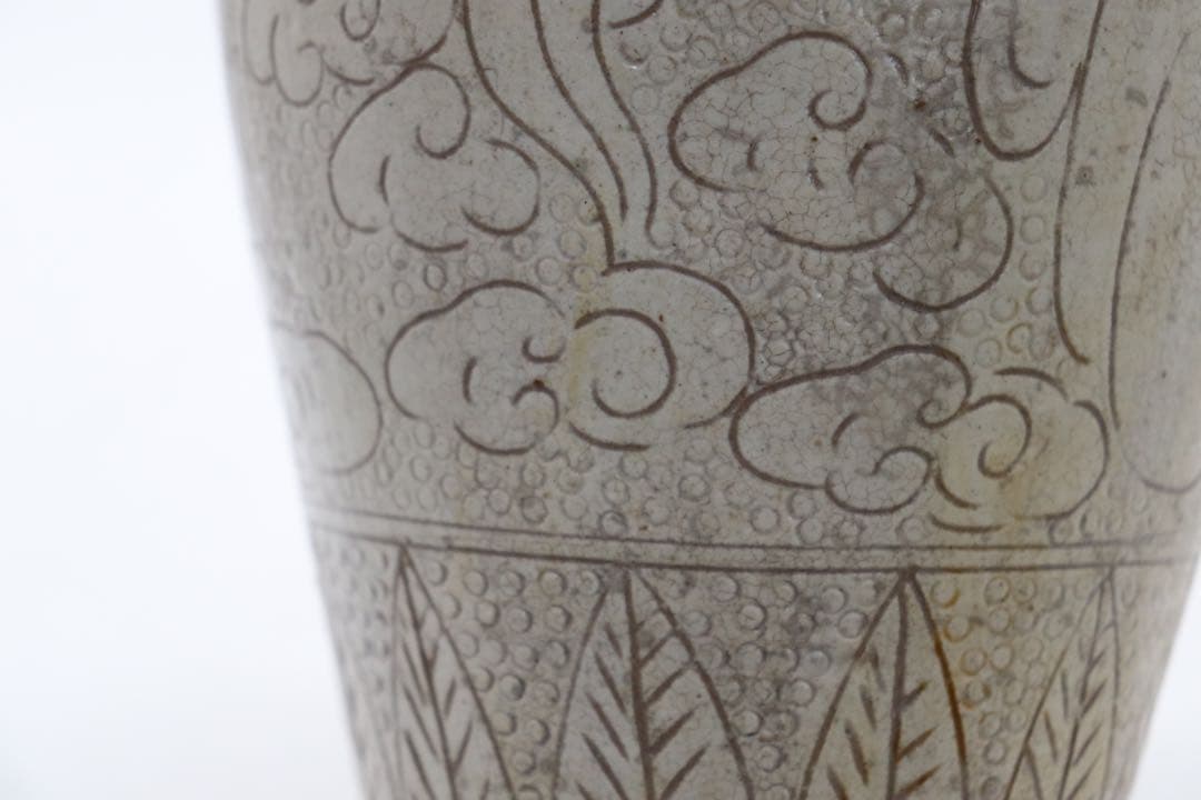 中国　磁州窯　人物紋瓶　送料込み0725