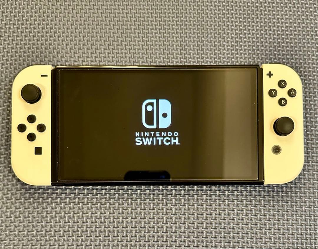 Switch 本体　有機ELモデル　ホワイト★ケース、カバー、保護フィルム付き
