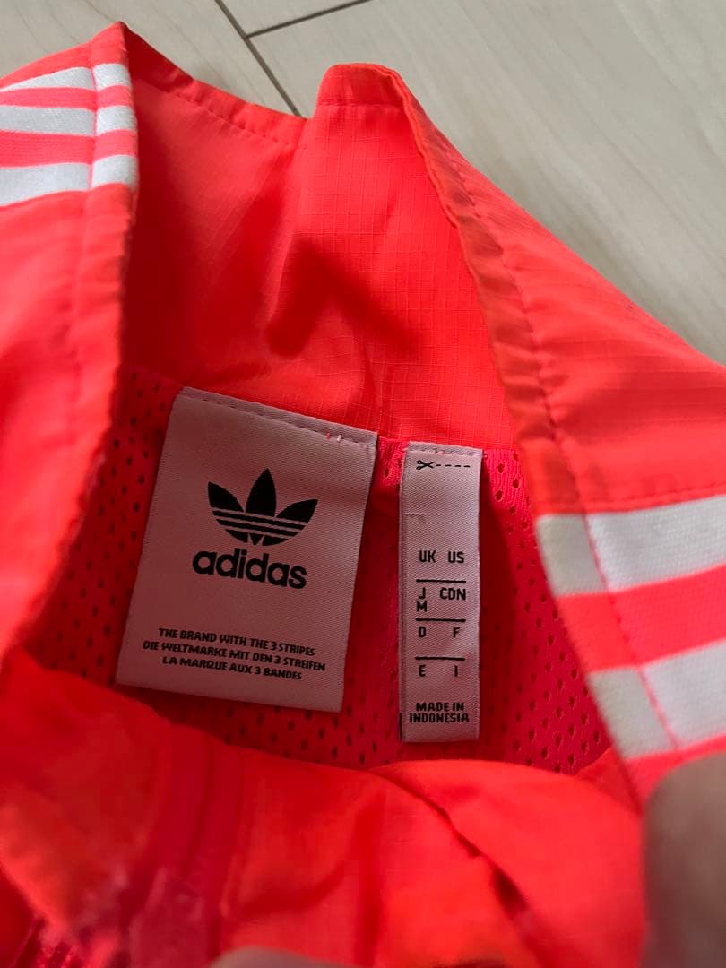 アディダス　サーモンピンク　ロックアップ　ウーブントラック　トレフォイルMサイズ