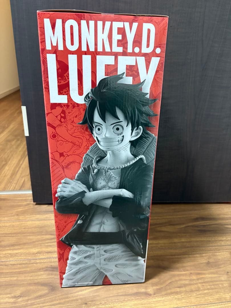 【新品】ワンピースベースショップ 一番くじ ルフィ フィギュア コミックスカラー