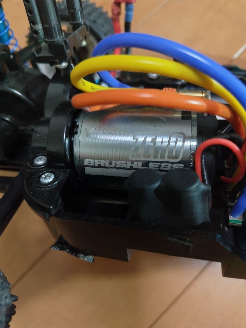 タミヤDF-02レーシングバギー メカなど色々付いてます