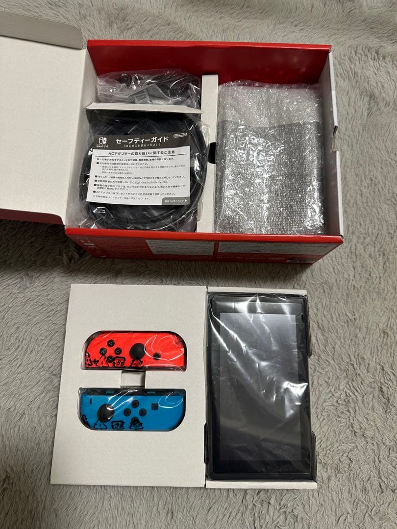 Nintendo Switch 本体 美品 ケース付　ネオンレッド/ネオンブルー