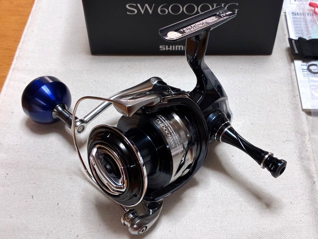 ゴ*ロ様 【美品】シマノ スピニングリール 21ツインパワーSW 6000HG【